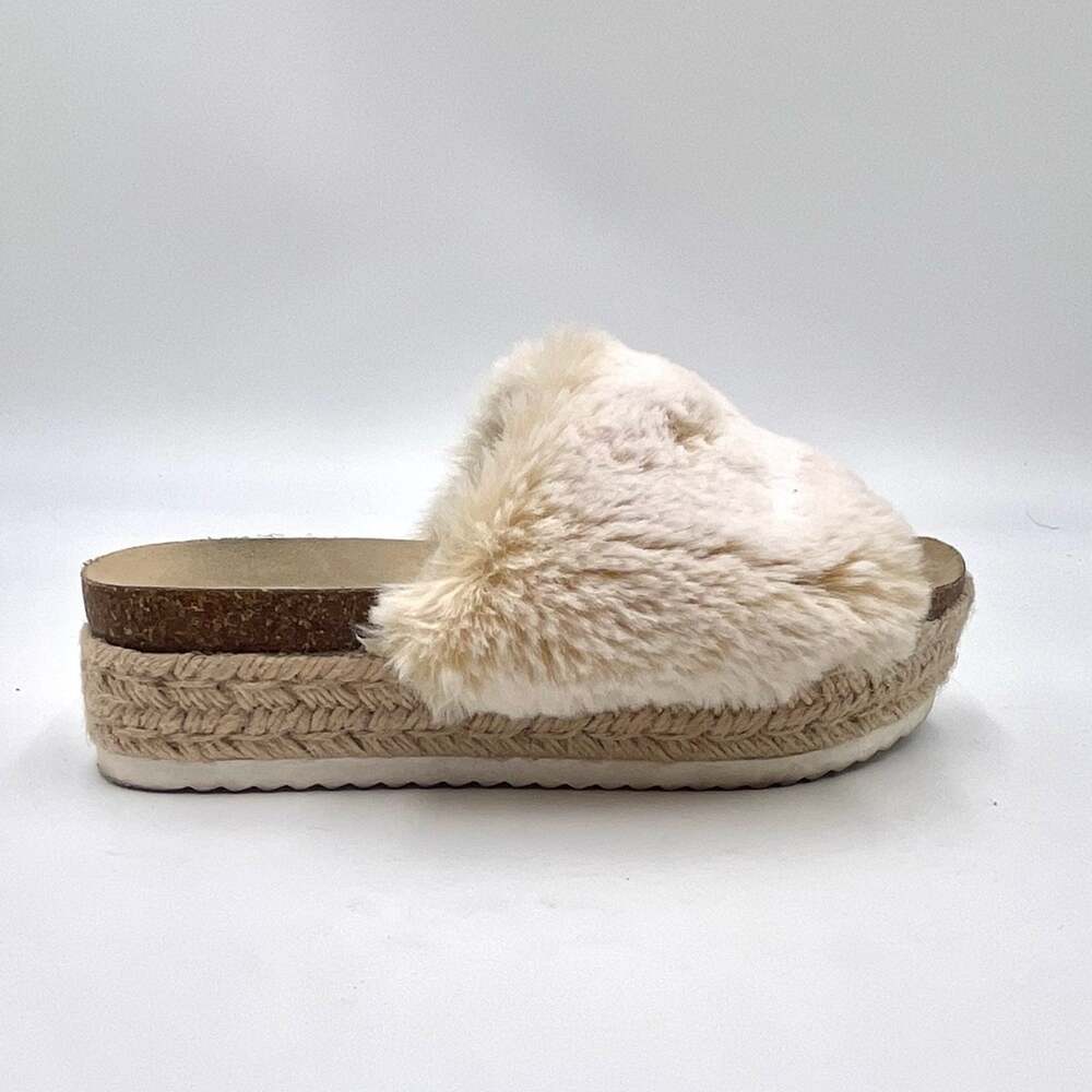 DOLCE VITA - ILEANIA faux fur platform slide on sandals size 9